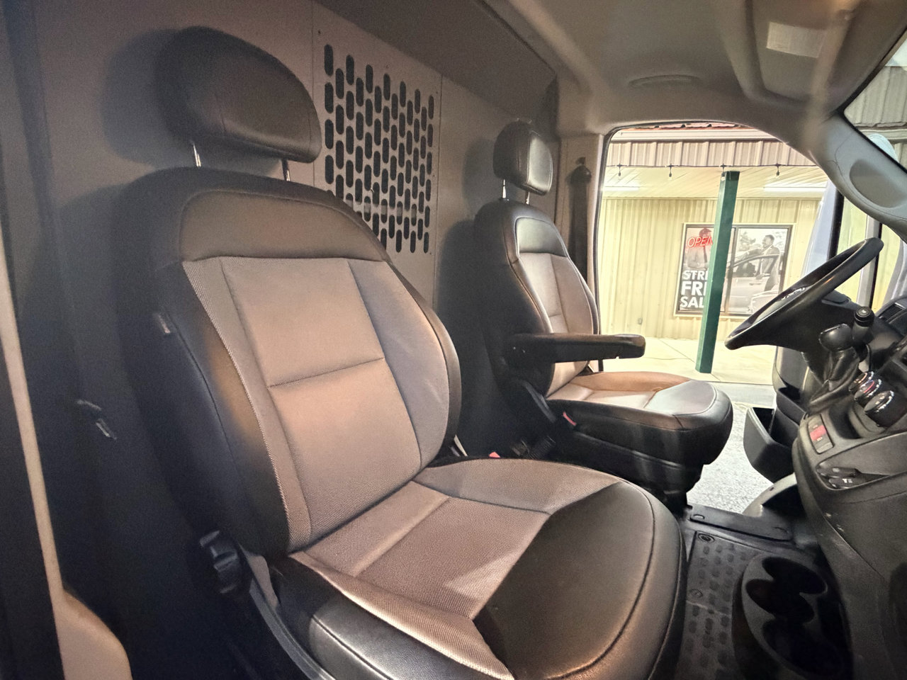 Used 2020 RAM ProMaster 1500 image 17