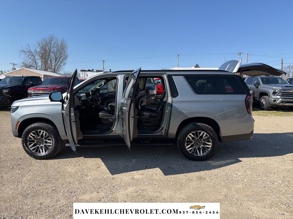 Used 2026 Chevrolet Suburban Z71 w/ Comfort Package AWD/4WD image 31