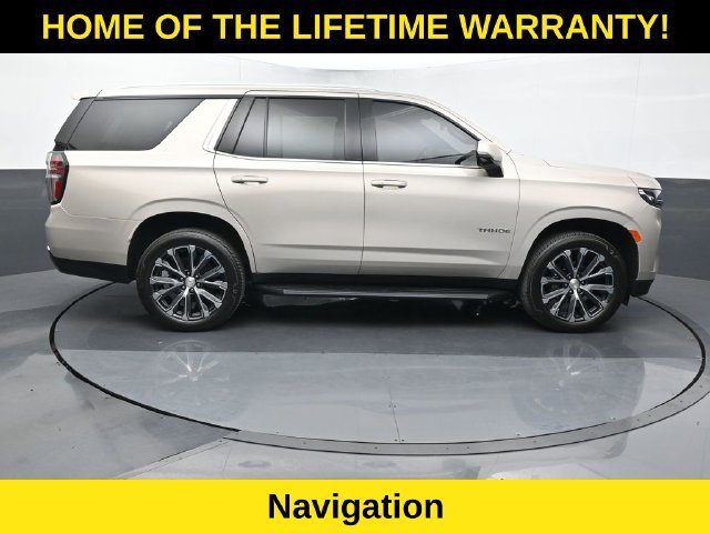 Used 2021 Chevrolet Tahoe LT w/ Luxury Package AWD/4WD image 7