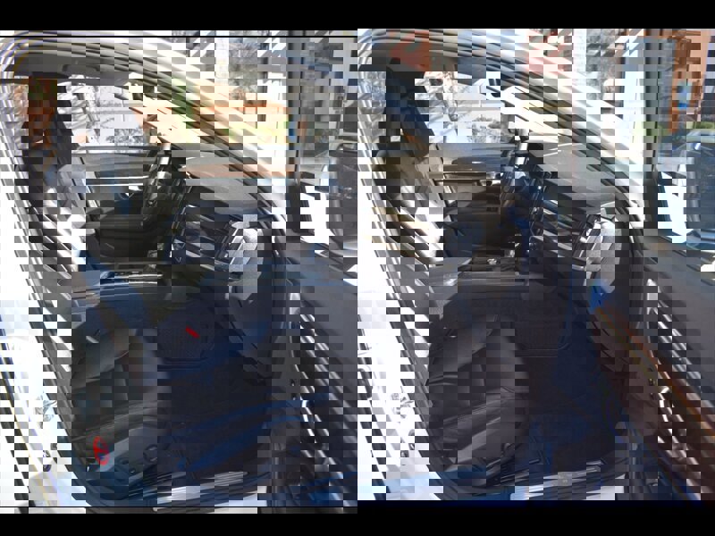 Used 2017 Volvo S90 T5 Momentum w/ Vision Package image 32