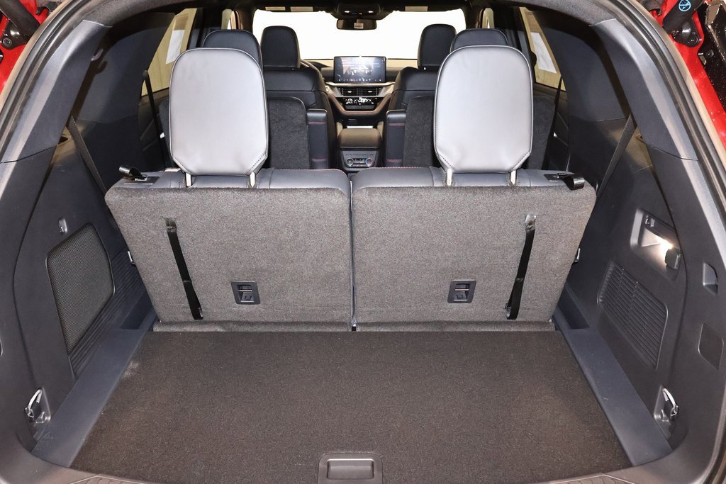 New 2026 Ford Explorer ST-Line w/ ST-Line Street Pack image 34