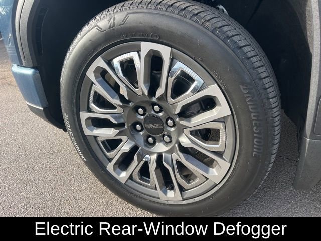 Used 2025 GMC Sierra 1500 Denali Ultimate image 10