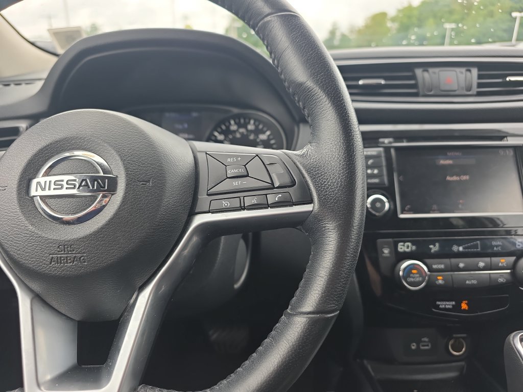 Used 2018 Nissan Rogue SV AWD/4WD image 29