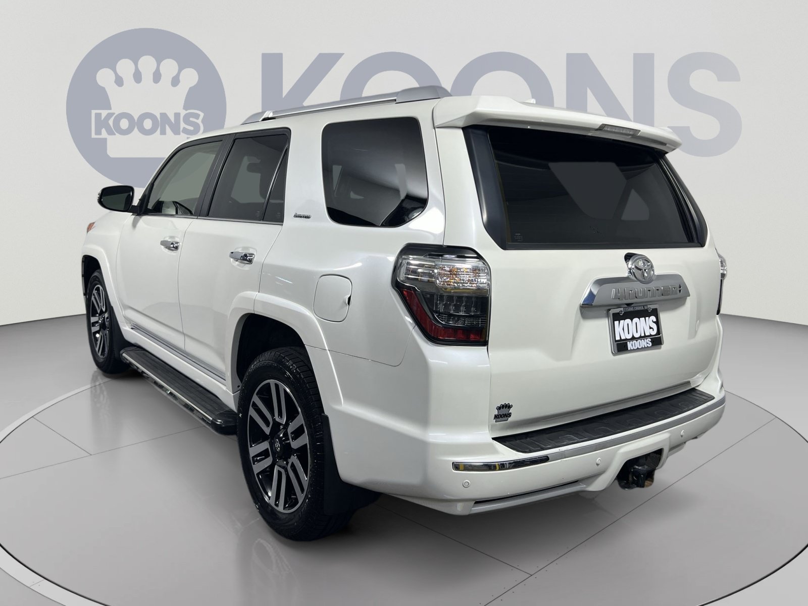 Used 2023 Toyota 4Runner Limited AWD/4WD image 4