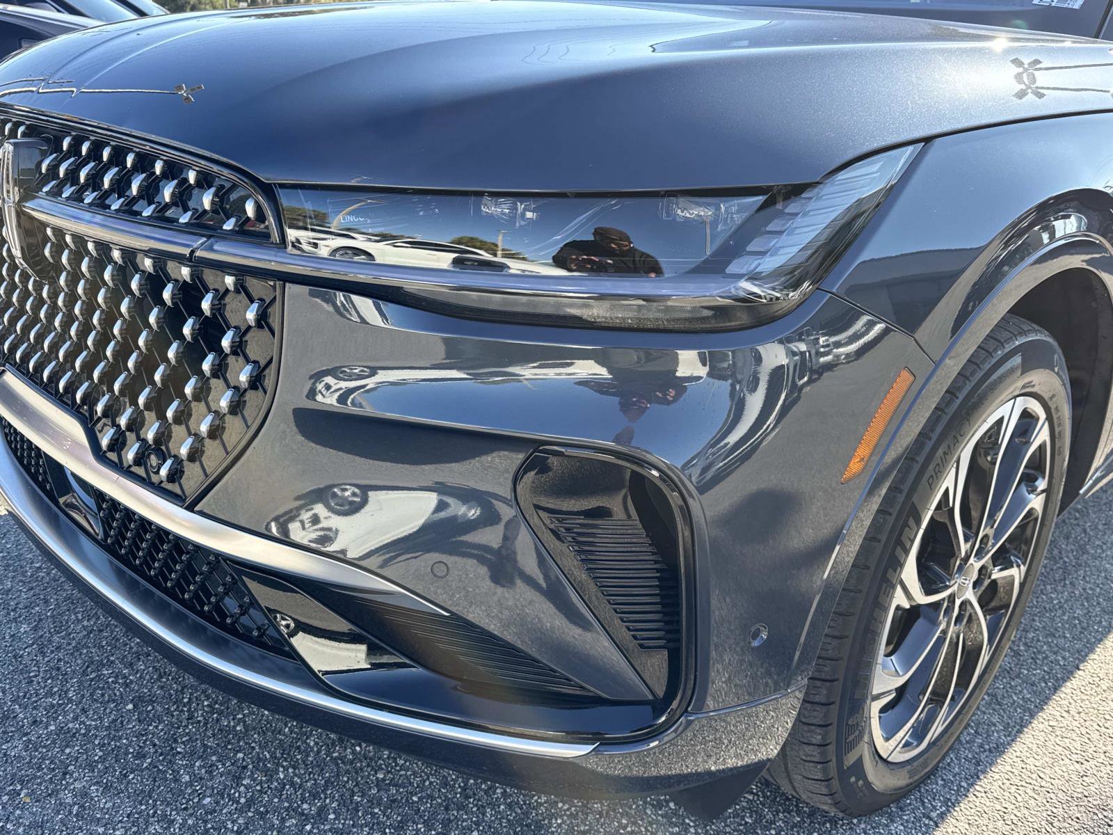 Used 2024 Lincoln Nautilus Reserve image 9