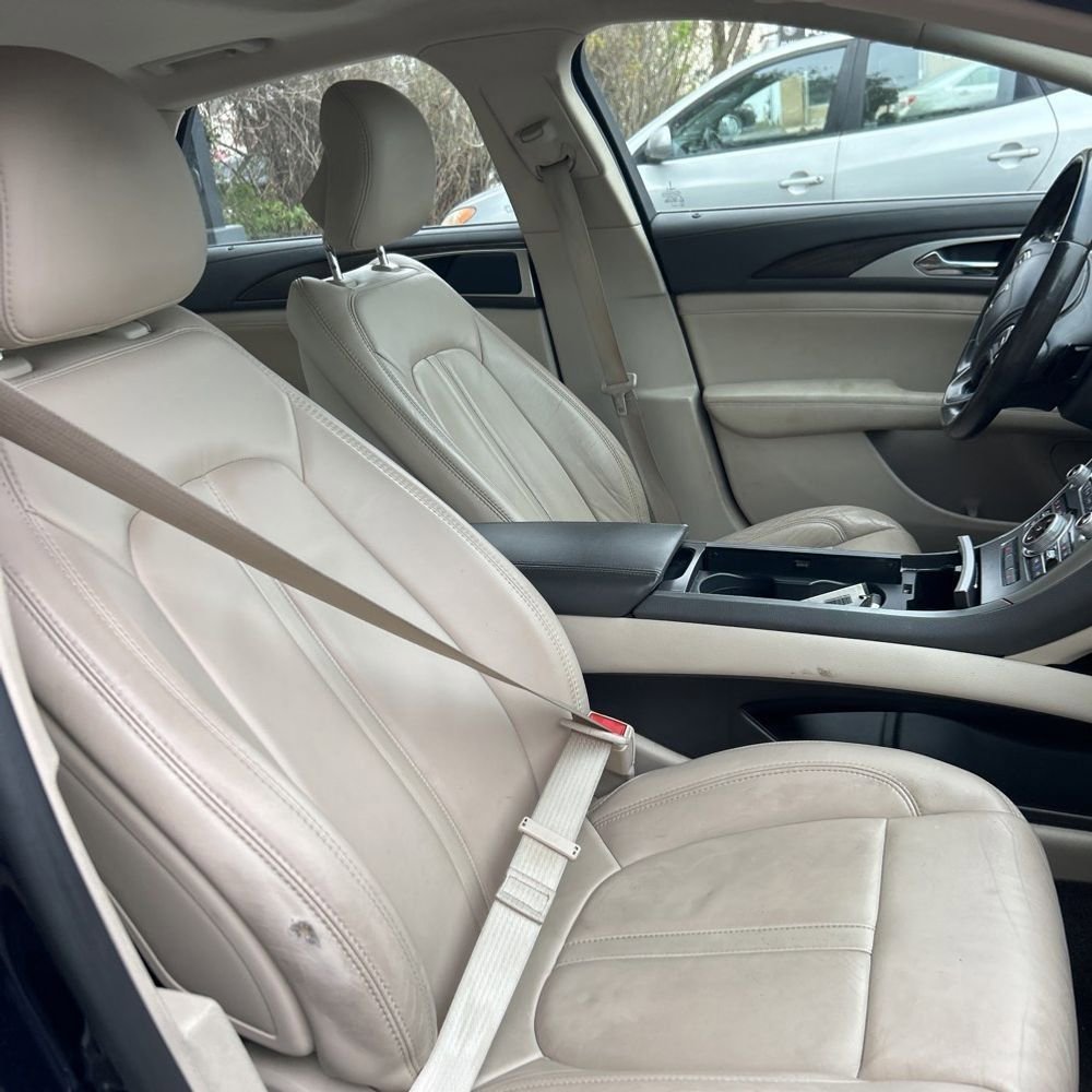 Used 2017 Lincoln MKZ Select w/ Select Plus Package AWD/4WD image 6