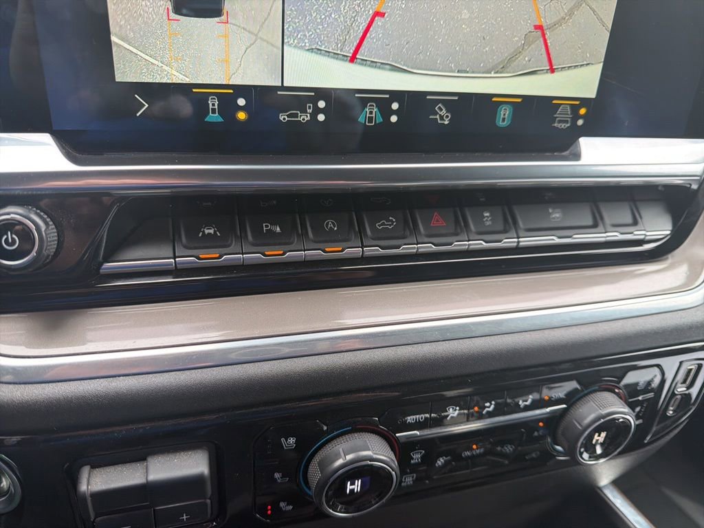 Used 2022 Chevrolet Silverado 1500 High Country w/ High Country Premium Package image 23