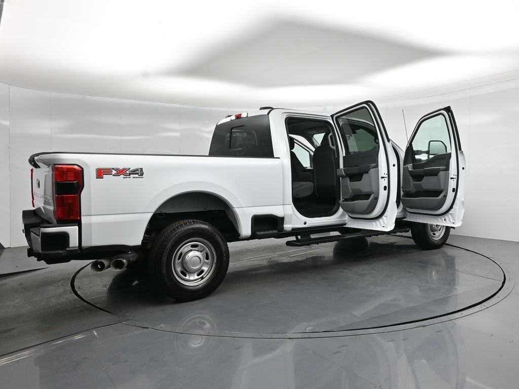 Used 2025 Ford F250 XL w/ STX Appearance Package AWD/4WD image 5