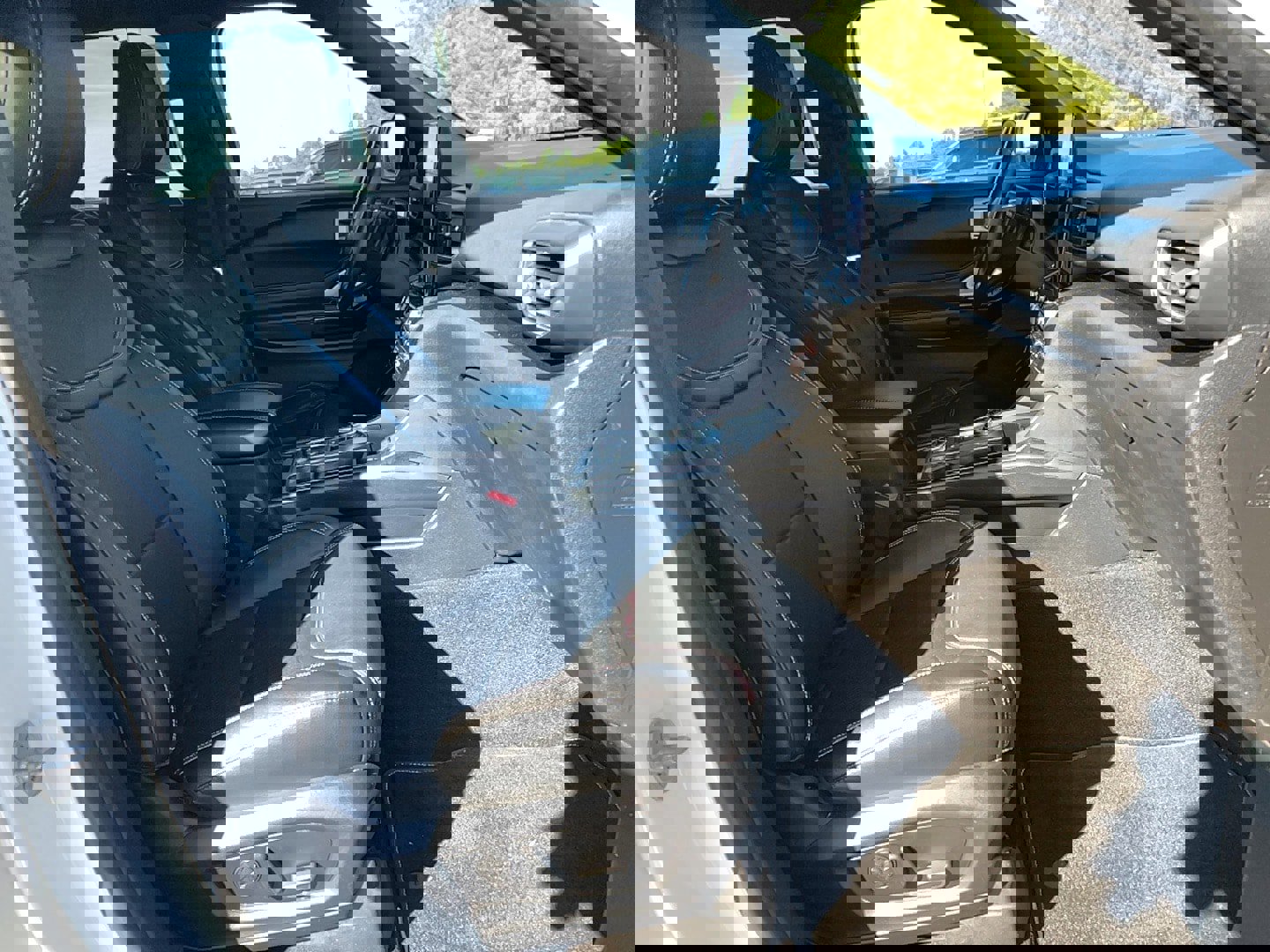 Used 2021 Ford Explorer ST w/ Equipment Group 401A AWD/4WD image 25