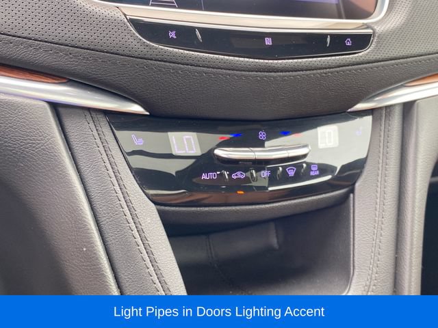 Used 2020 Cadillac XT5 Premium Luxury AWD/4WD image 14
