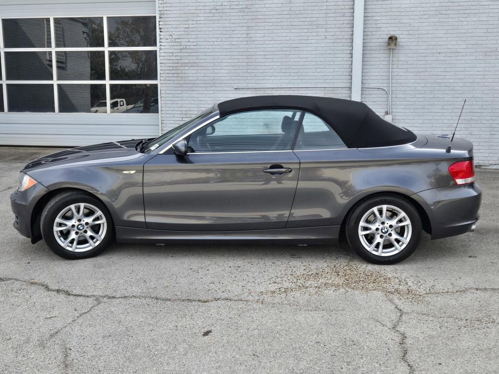 Used 2008 BMW 128i Convertible image 3