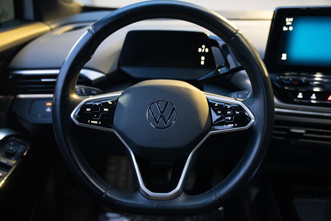 Used 2022 Volkswagen ID.4 Pro RWD image 36