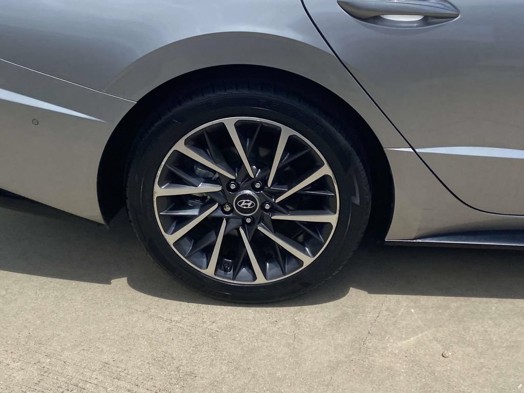 Used 2021 Hyundai Sonata Limited FWD image 11