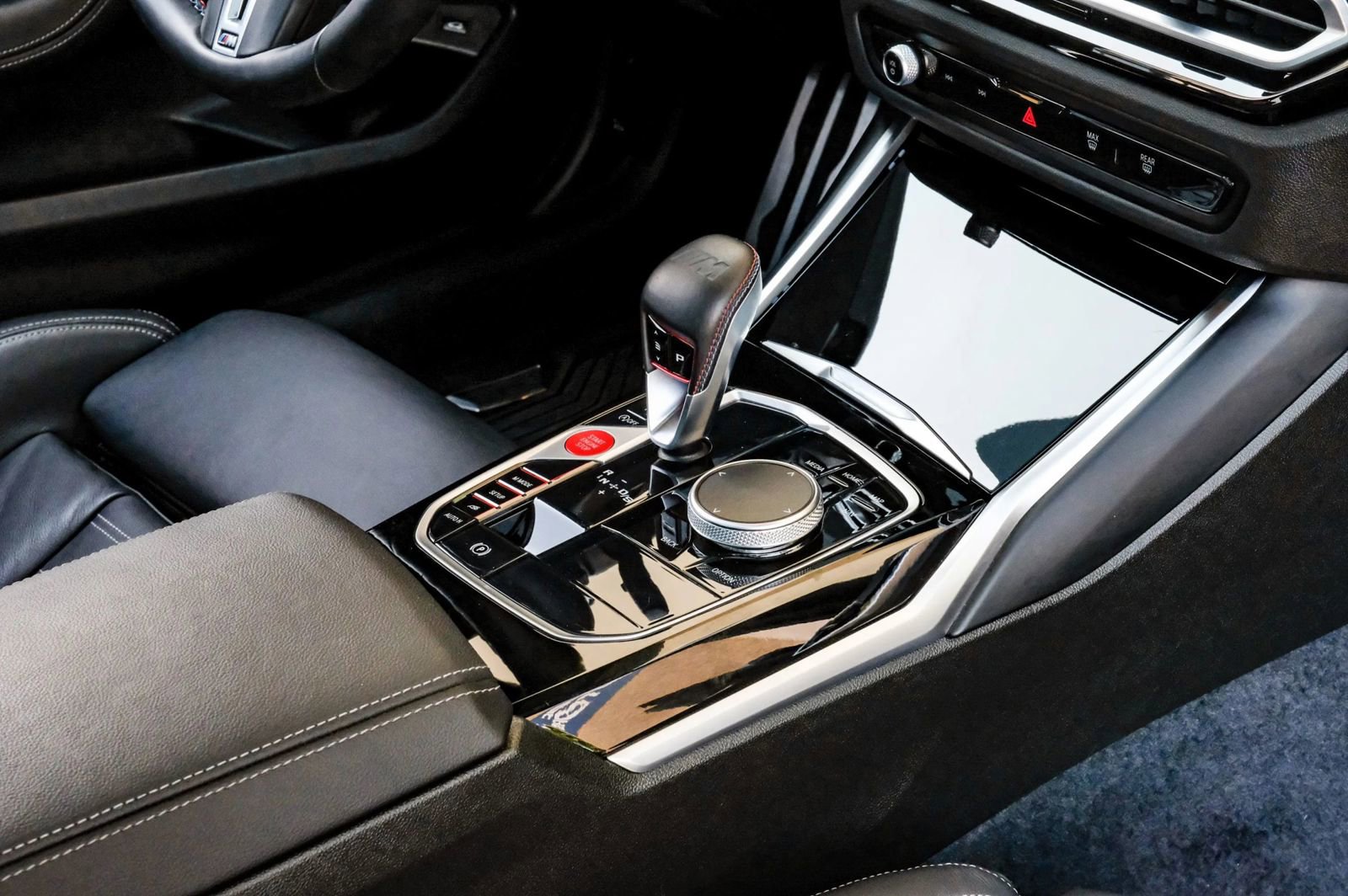 Used 2024 BMW M2 w/ Lighting Package image 28