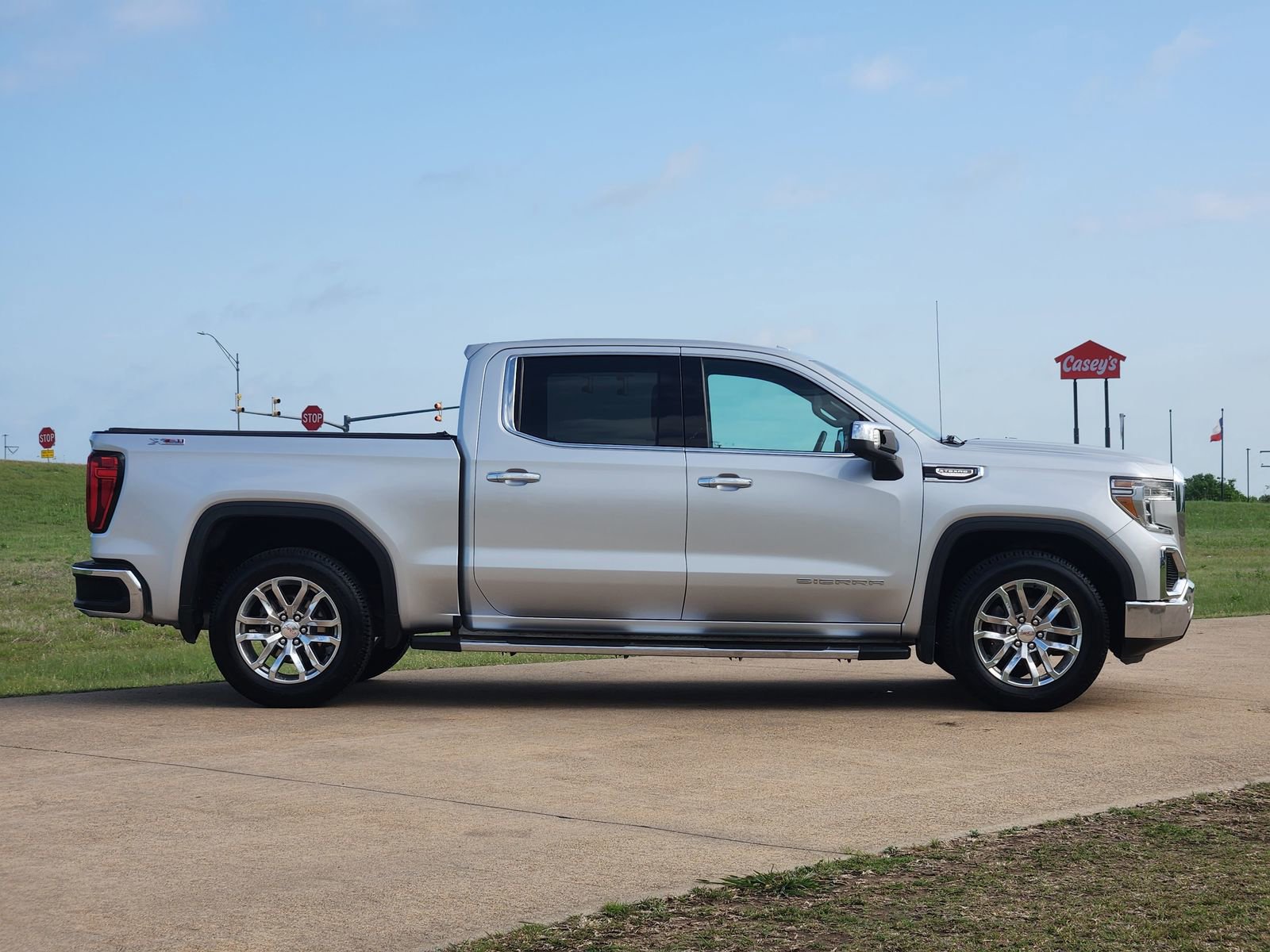 Used 2020 GMC Sierra 1500 SLT AWD/4WD image 7
