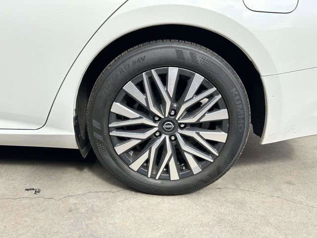 Used 2025 Nissan Altima 2.5 SV image 7