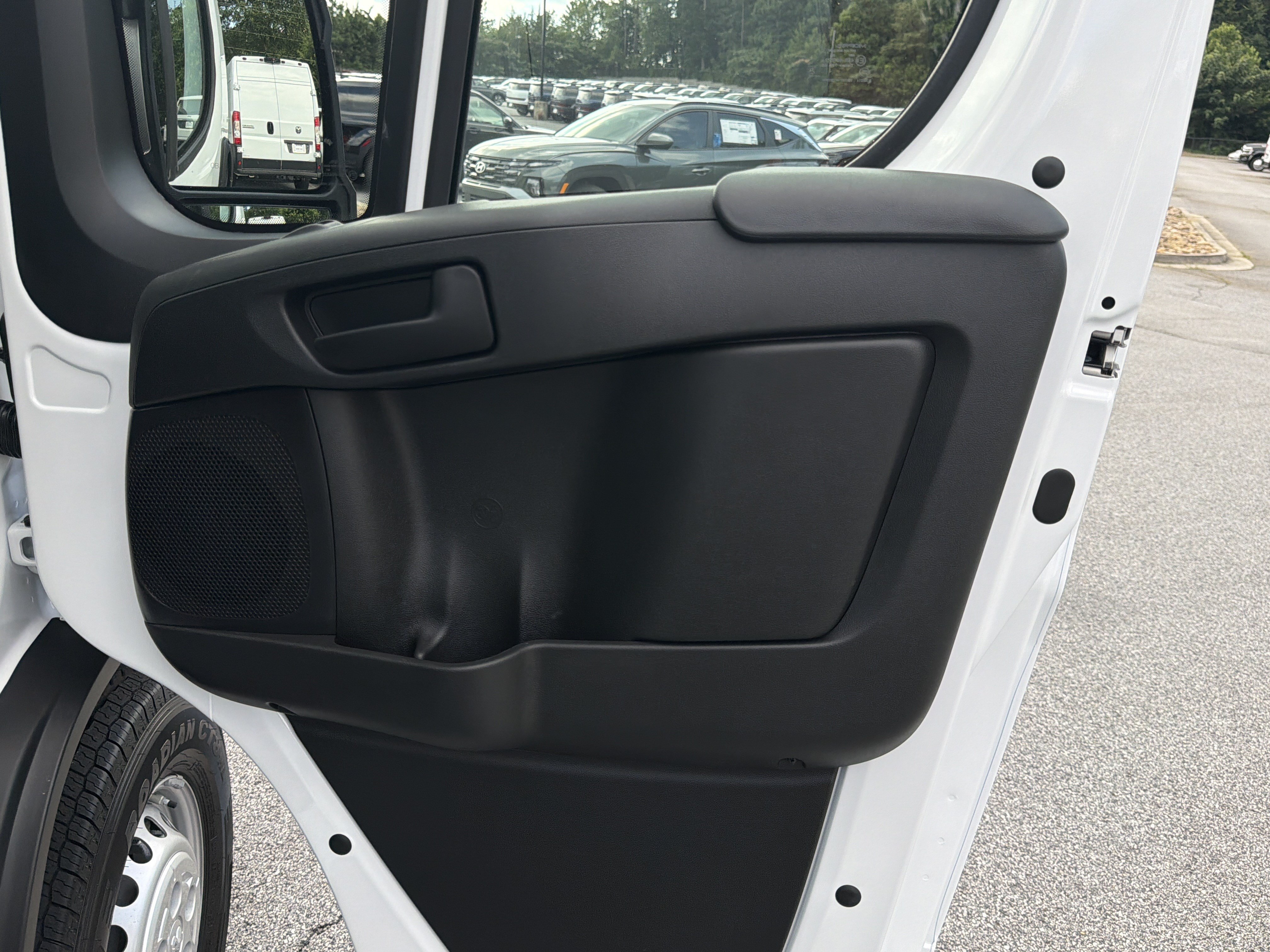 New 2026 RAM ProMaster 1500 w/ Convenience Group FWD image 17