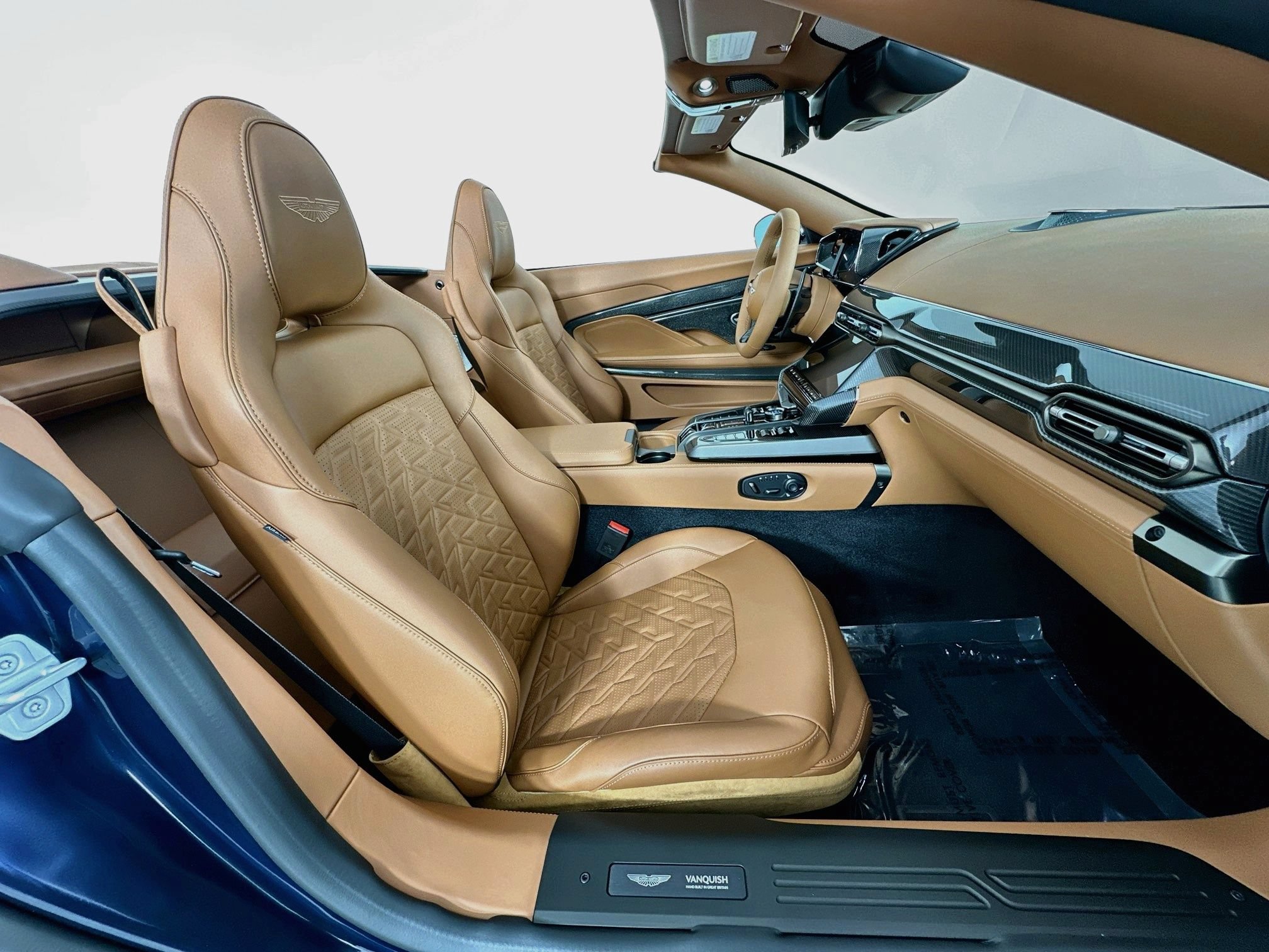 New 2026 Aston Martin Vanquish Convertible RWD image 26