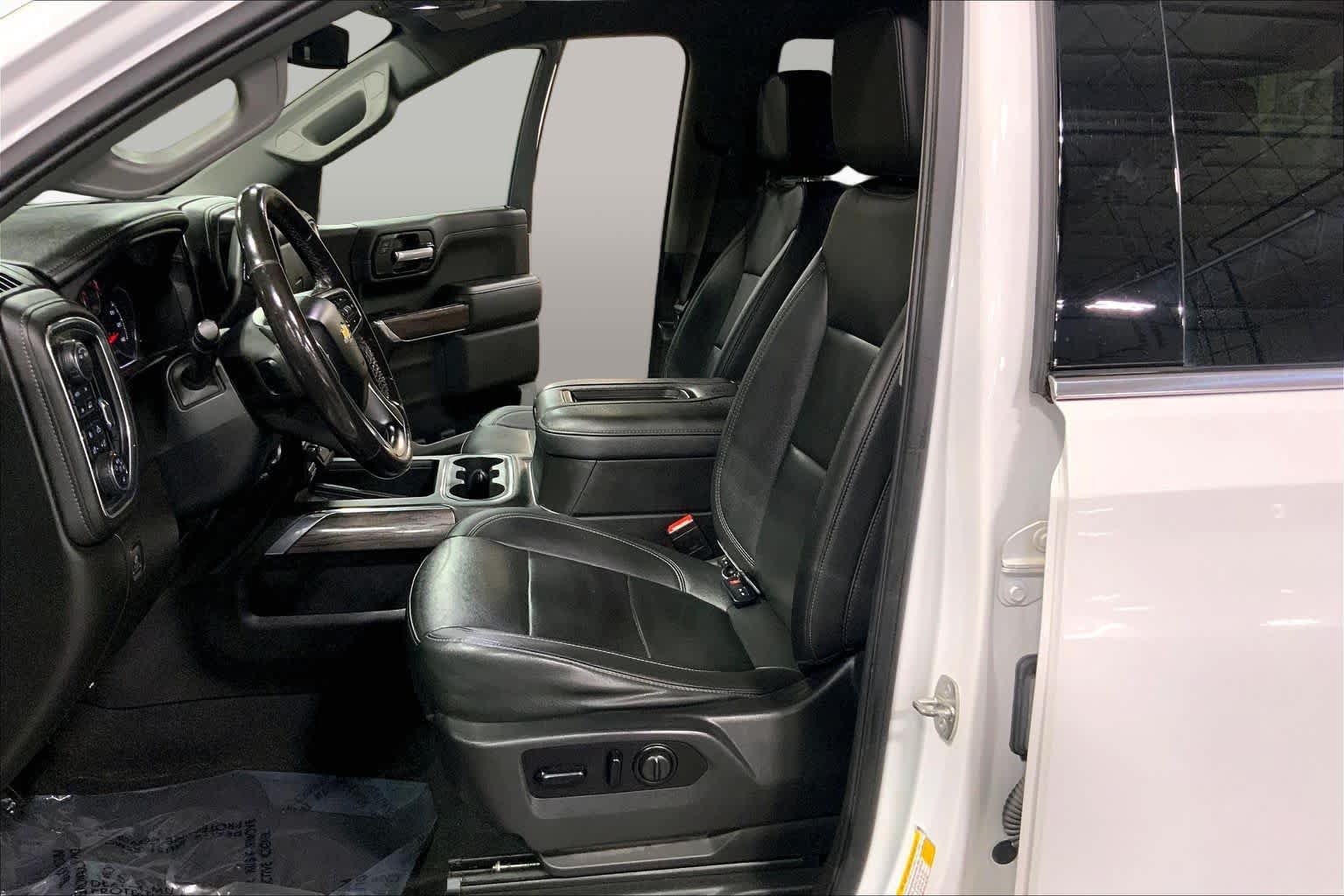 Used 2021 Chevrolet Silverado 1500 LTZ w/ LTZ Convenience Package II AWD/4WD image 8