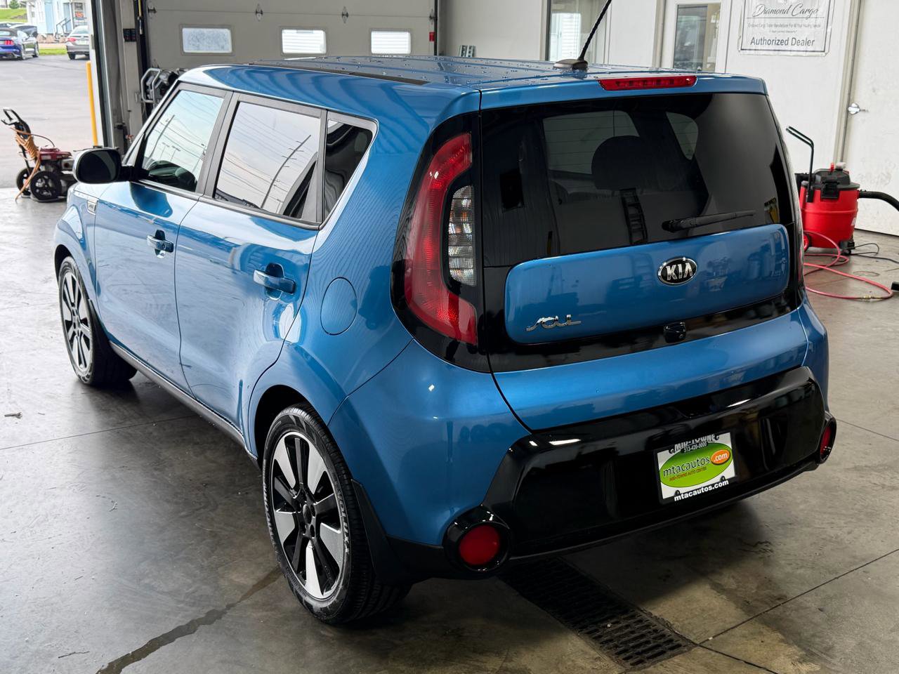 Used 2016 Kia Soul + w/ Designer's Package FWD image 37