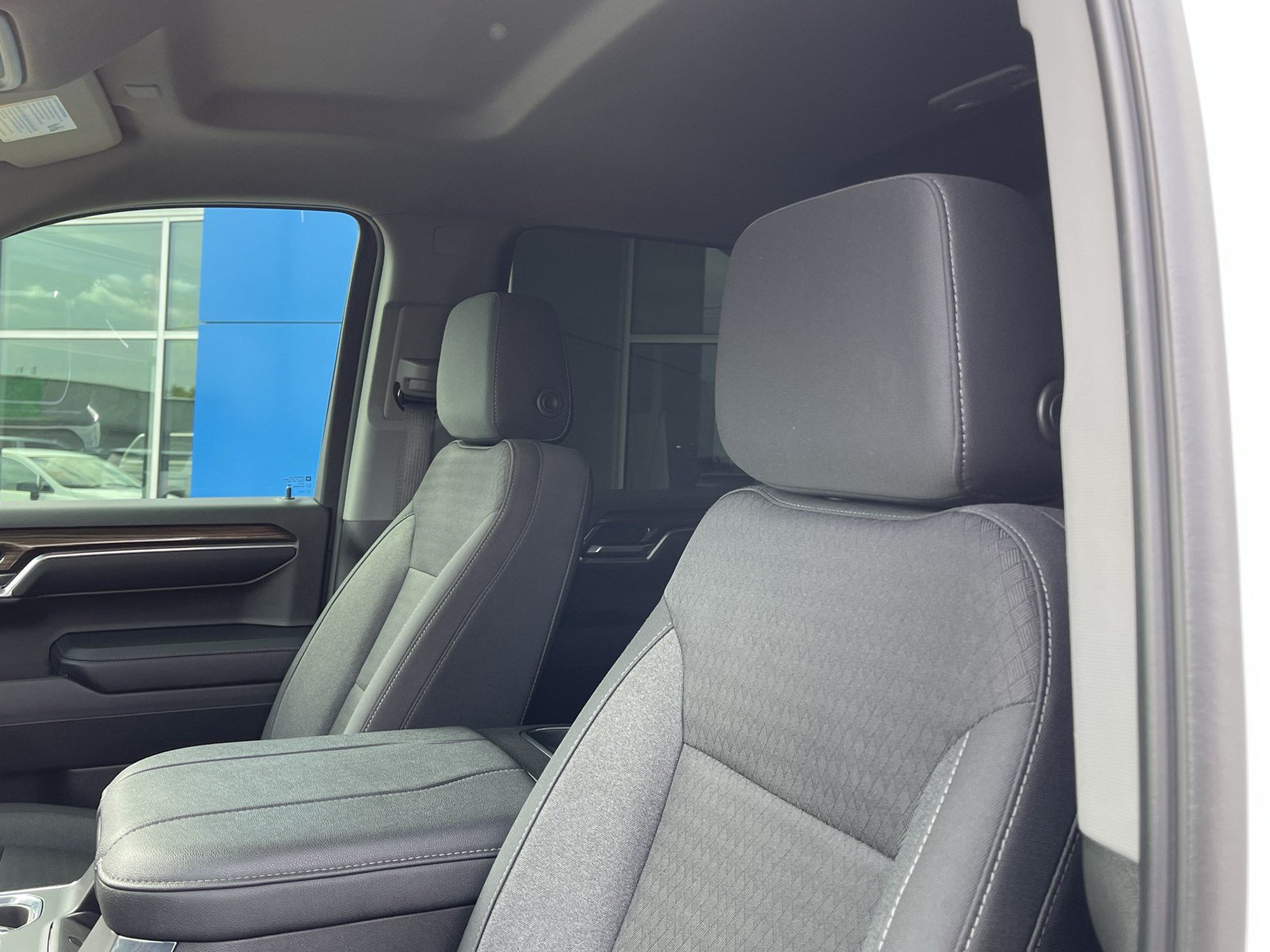 Used 2023 Chevrolet Silverado 1500 LT Trail Boss w/ Protection Package AWD/4WD image 20