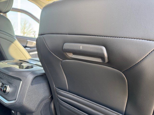 Used 2025 Ford Expedition Platinum w/ Driver's Package image 39