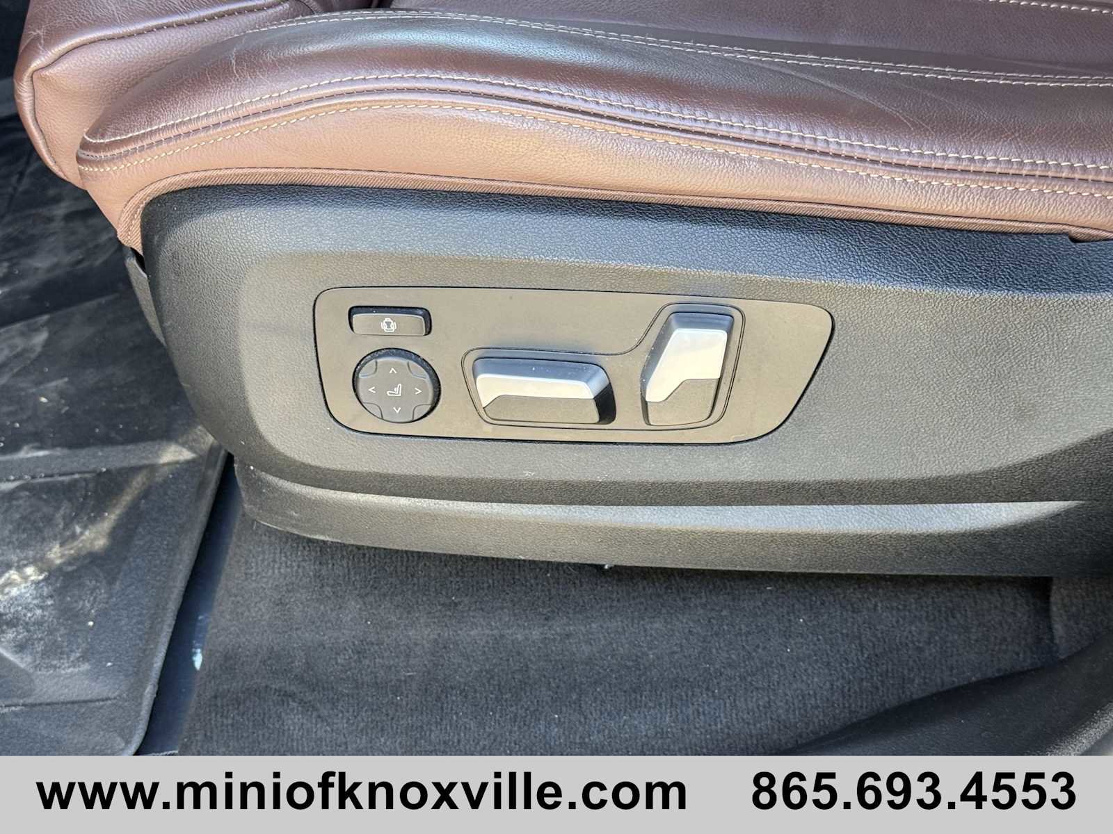 Used 2022 BMW X5 xDrive40i w/ Premium Package image 11