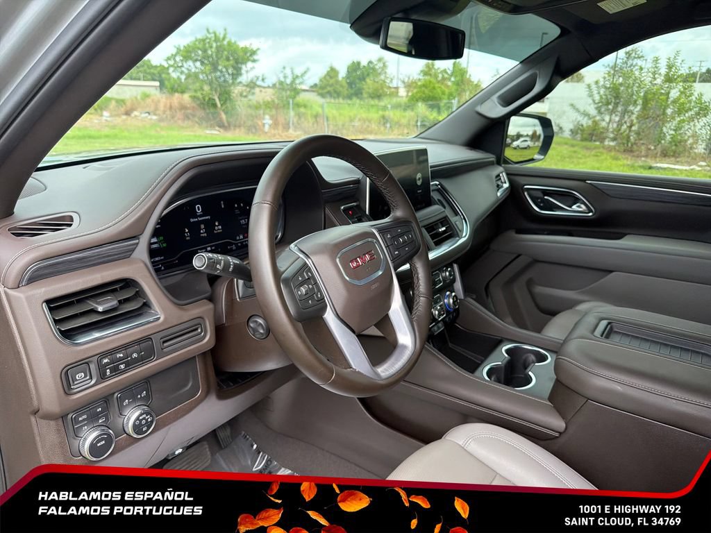 Used 2024 GMC Yukon SLT w/ SLT Luxury Package AWD/4WD image 17