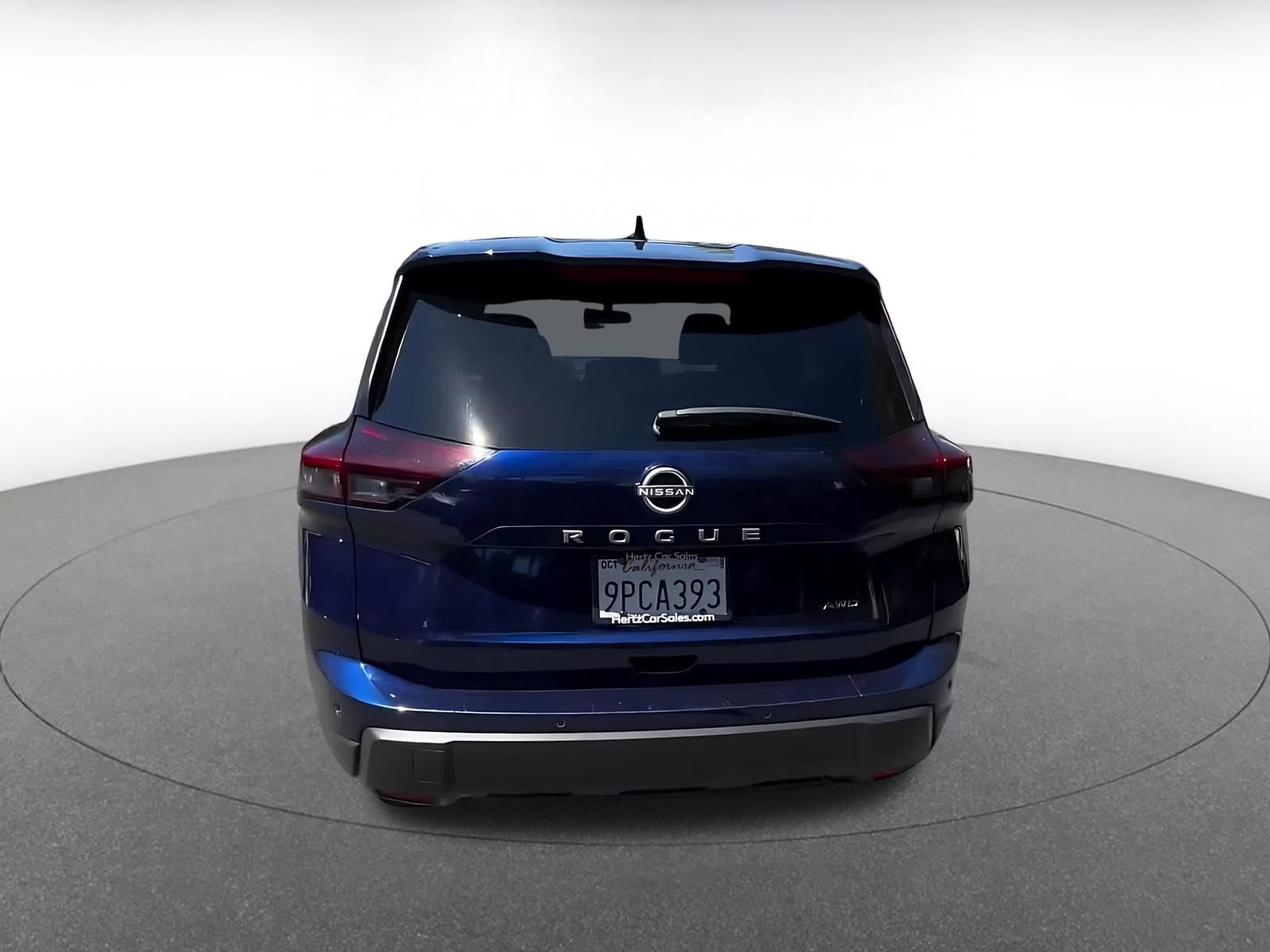 Used 2025 Nissan Rogue SV AWD/4WD image 12