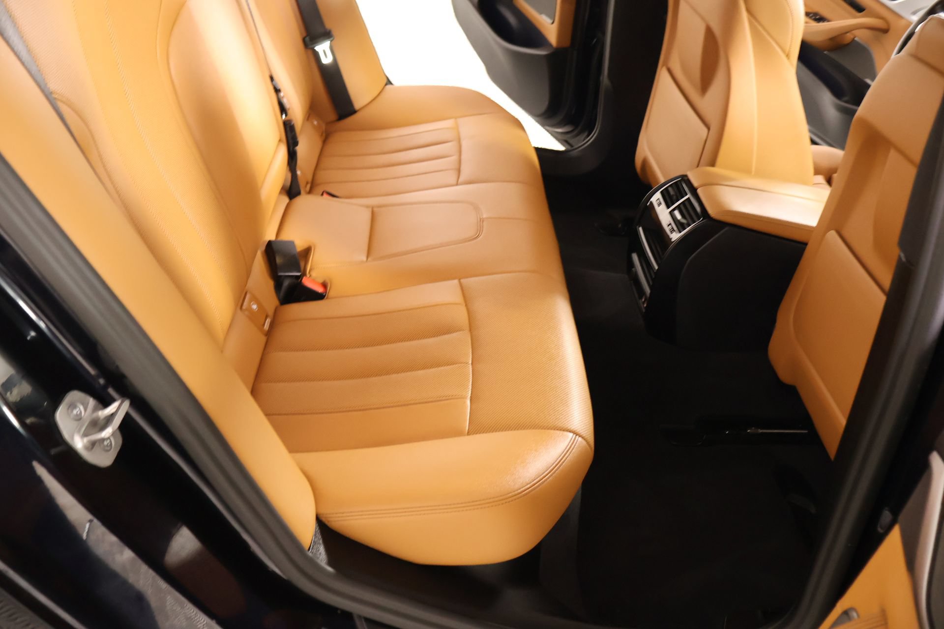 Used 2023 BMW 530i w/ M Sport Package RWD image 15