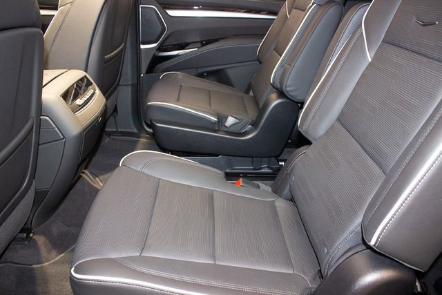 Certified 2025 Cadillac Escalade Premium Luxury w/ Touring Package image 19
