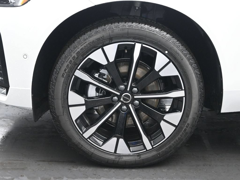 New 2026 Volvo XC60 B5 Plus w/ Climate Package AWD/4WD image 27