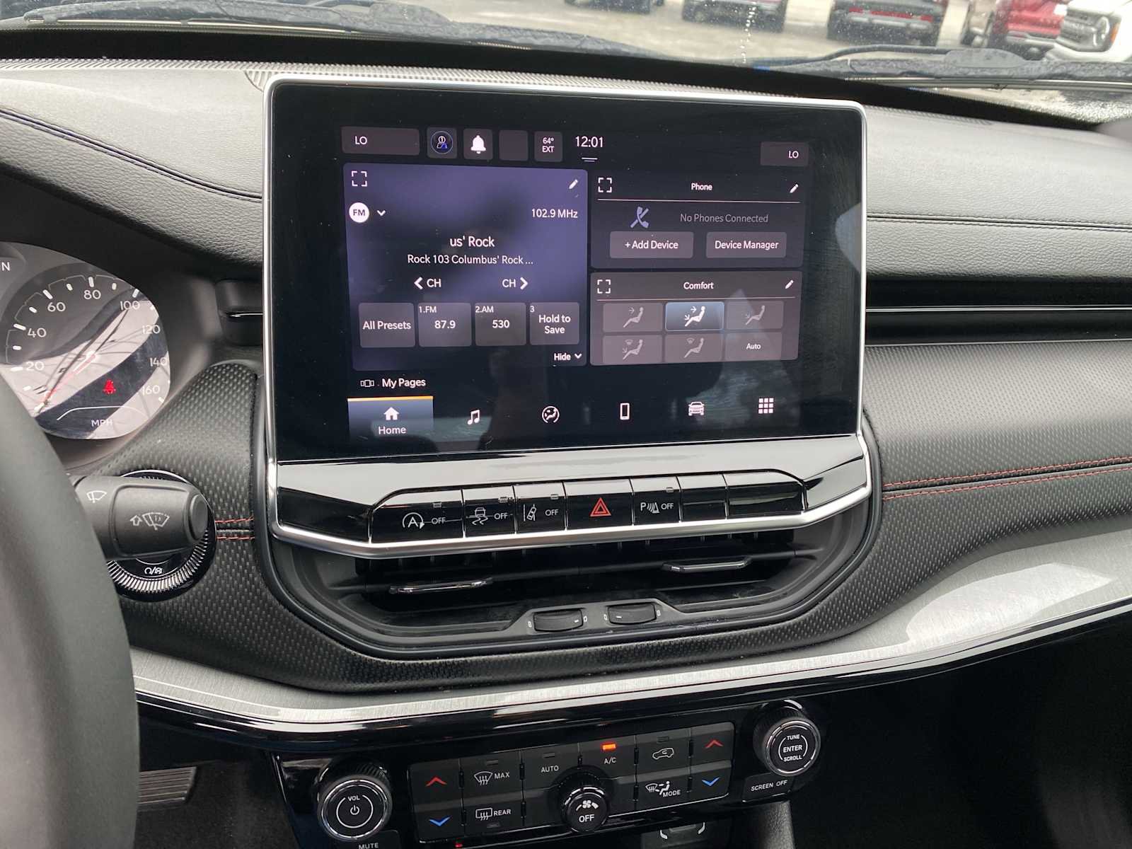 Used 2024 Jeep Compass Trailhawk AWD/4WD image 16