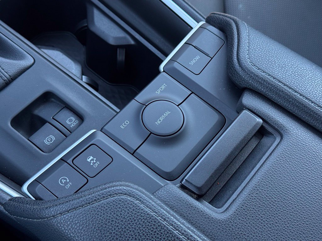 Used 2025 Toyota Grand Highlander FWD image 34