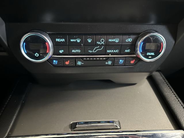 Used 2021 Ford Expedition XLT image 22