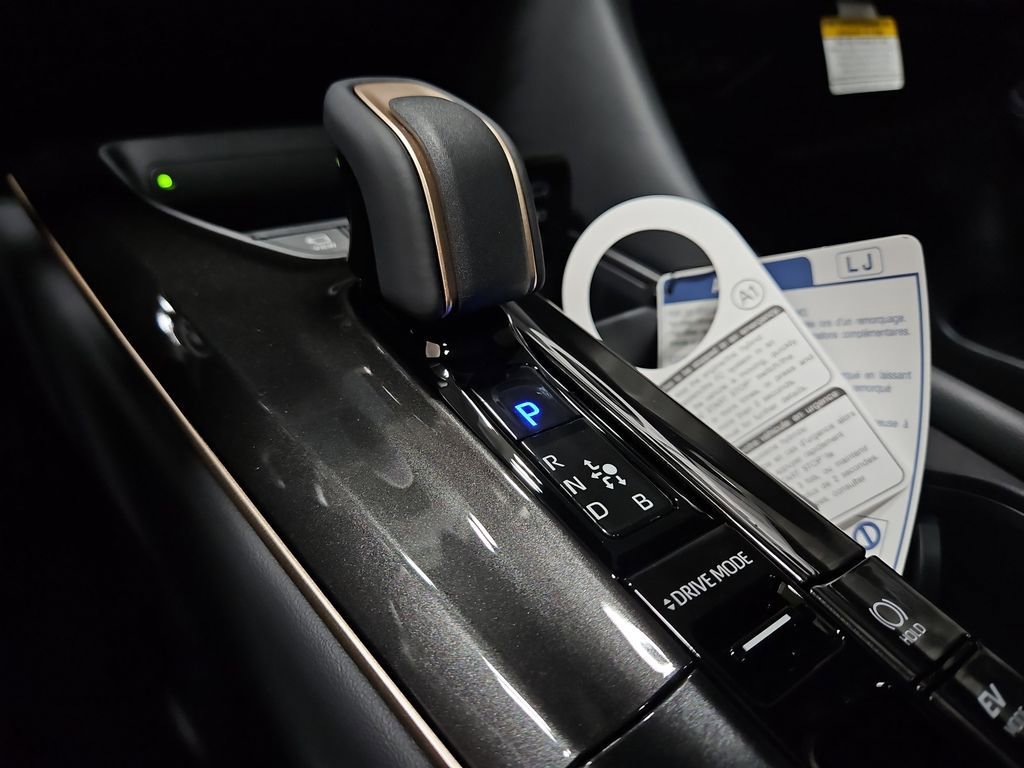 New 2026 Toyota Crown w/ Advanced Technology Package AWD/4WD image 19