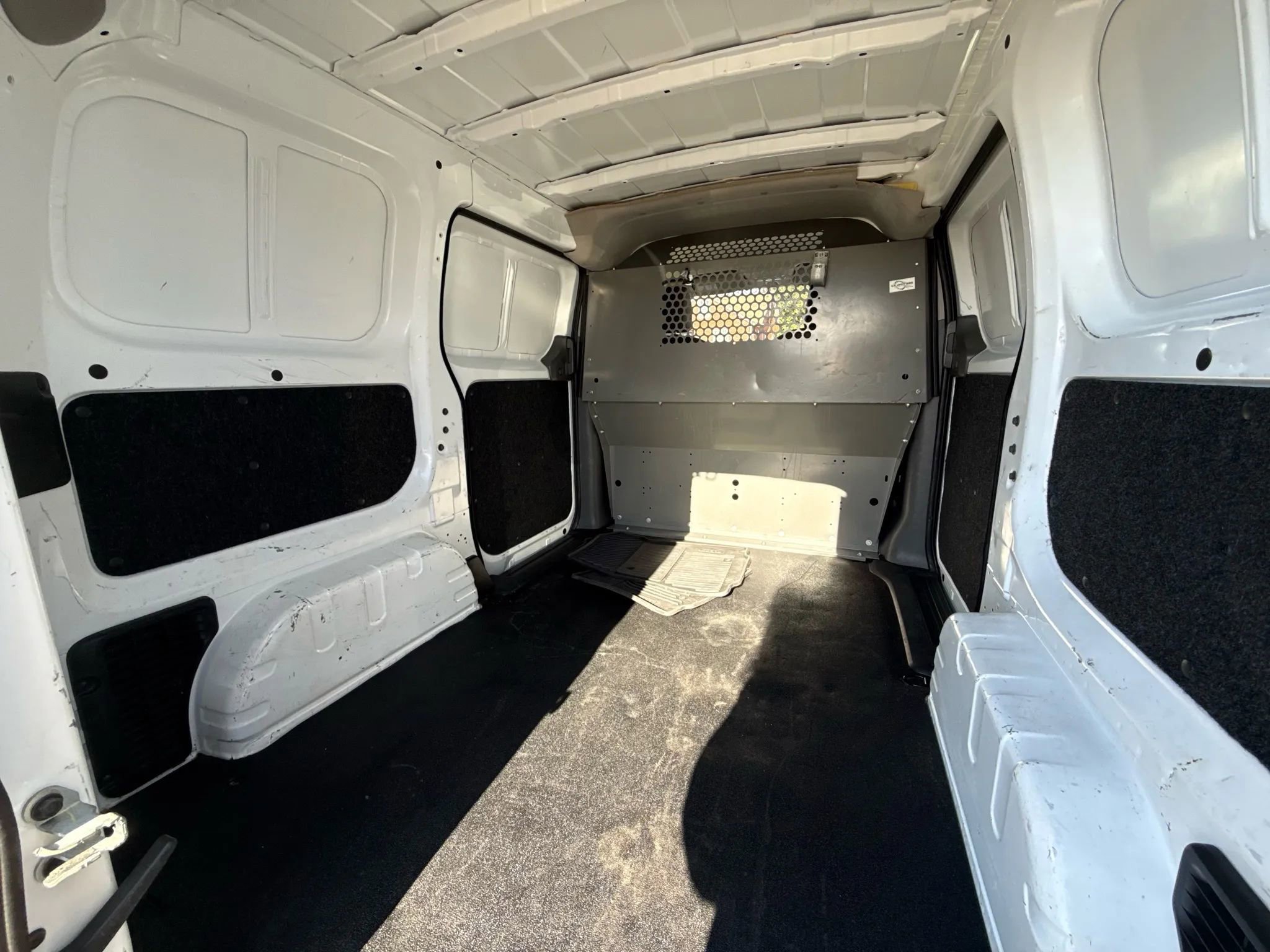 Used 2019 Nissan NV200 SV w/ Navigation Package image 48