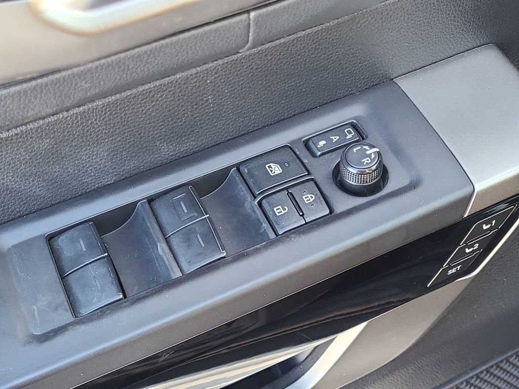 Used 2023 Toyota Tundra Limited image 31