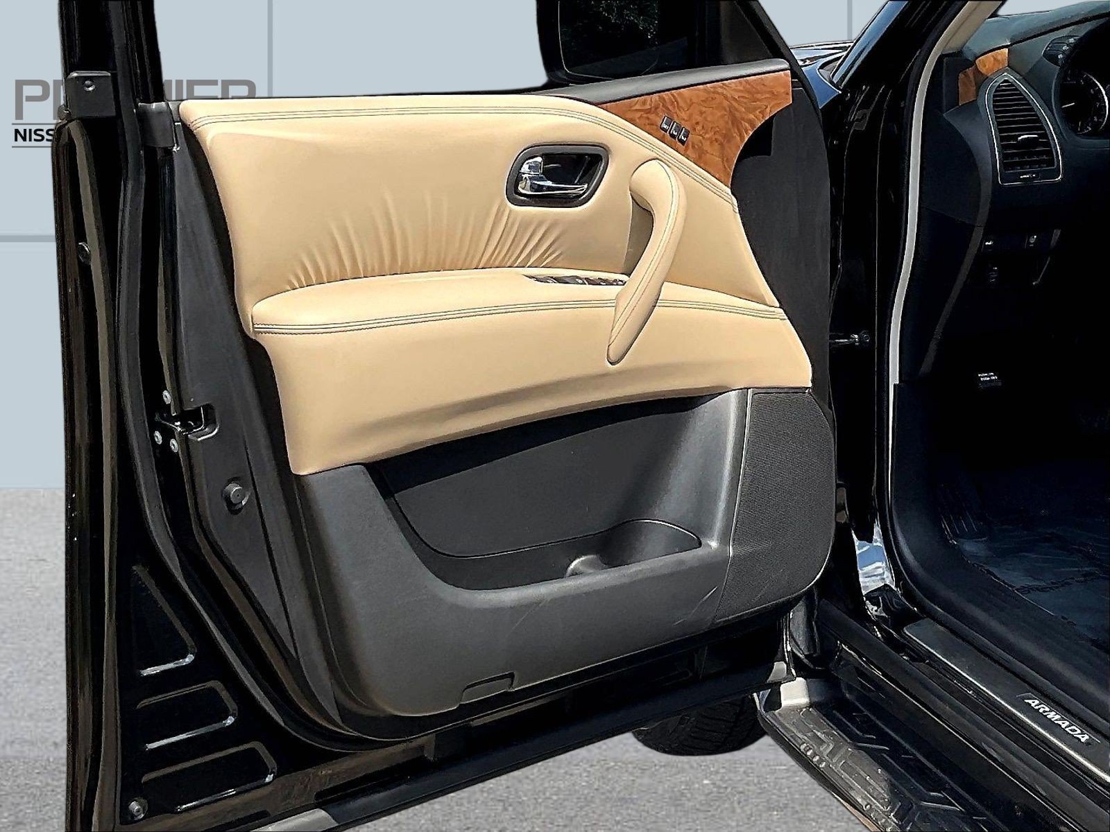 Certified 2022 Nissan Armada SL RWD image 22