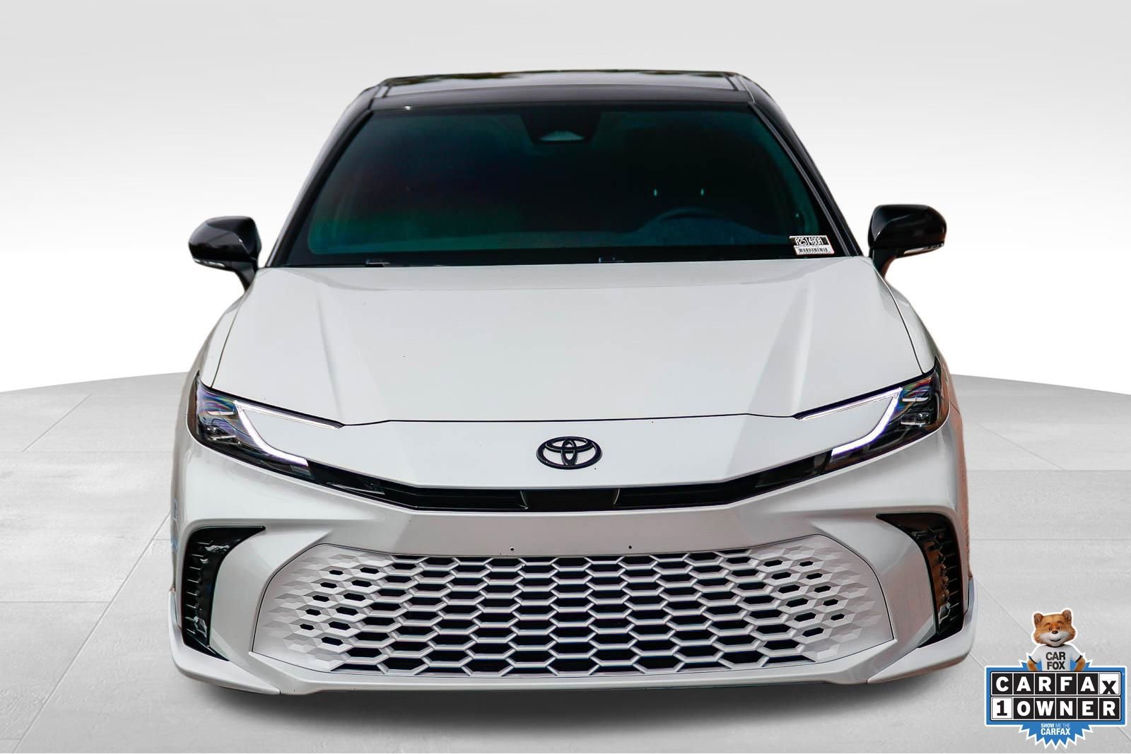 Used 2025 Toyota Camry XSE w/ Premium Package FWD image 2