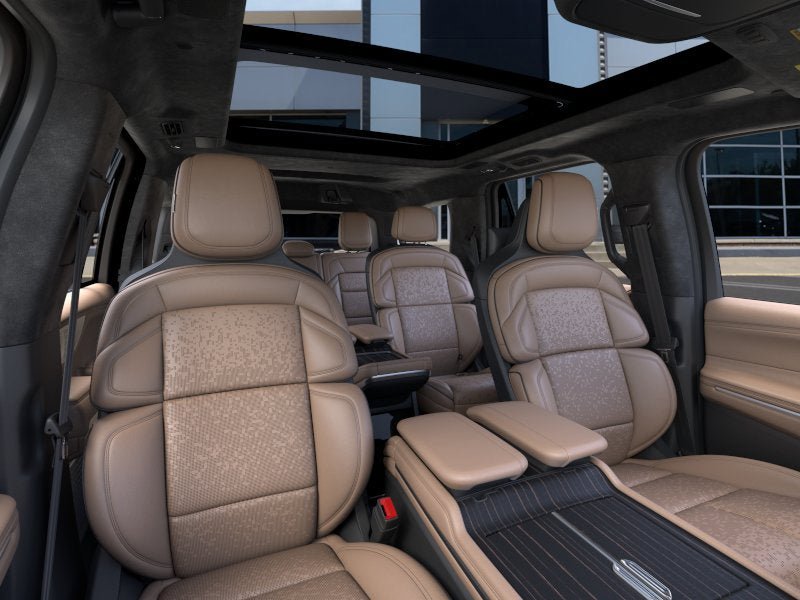New 2026 Lincoln Navigator Black Label AWD/4WD image 10