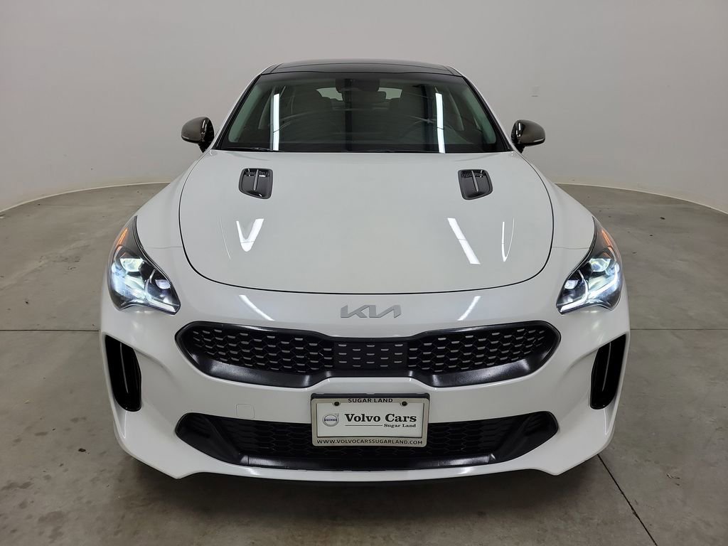 Used 2022 Kia Stinger GT2 image 2