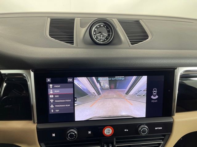 Used 2025 Porsche Macan image 43