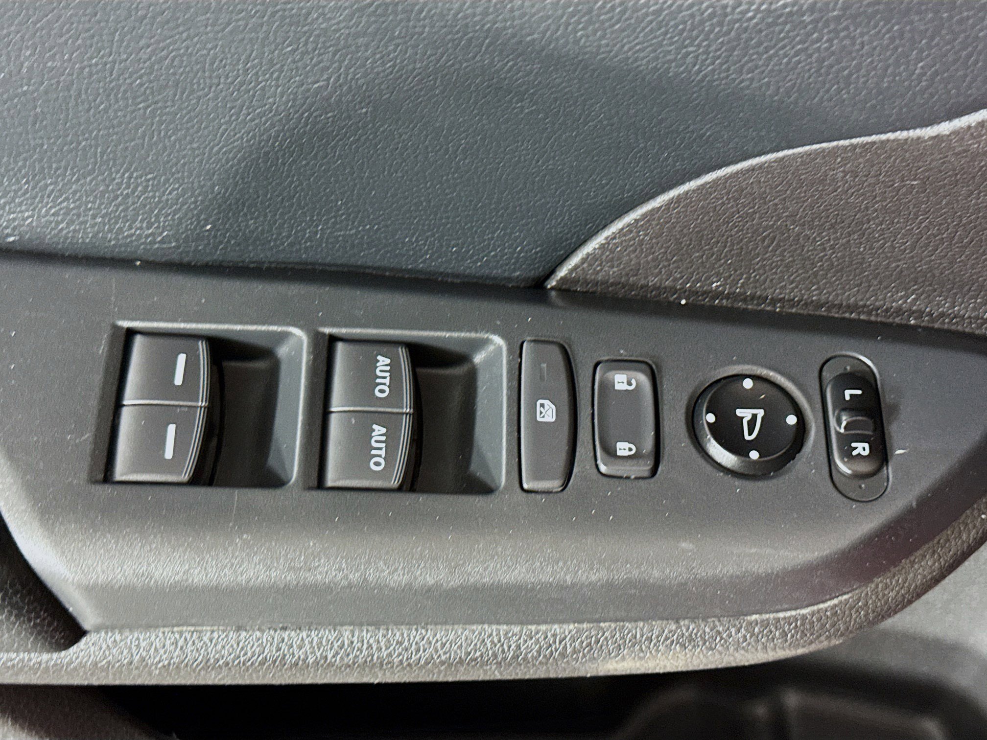 Used 2020 Honda Civic EX-L image 24