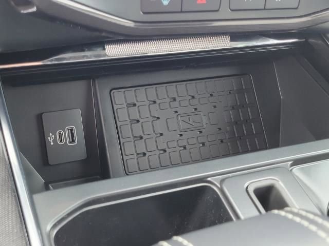 New 2025 Ford F150 Lightning Platinum image 35