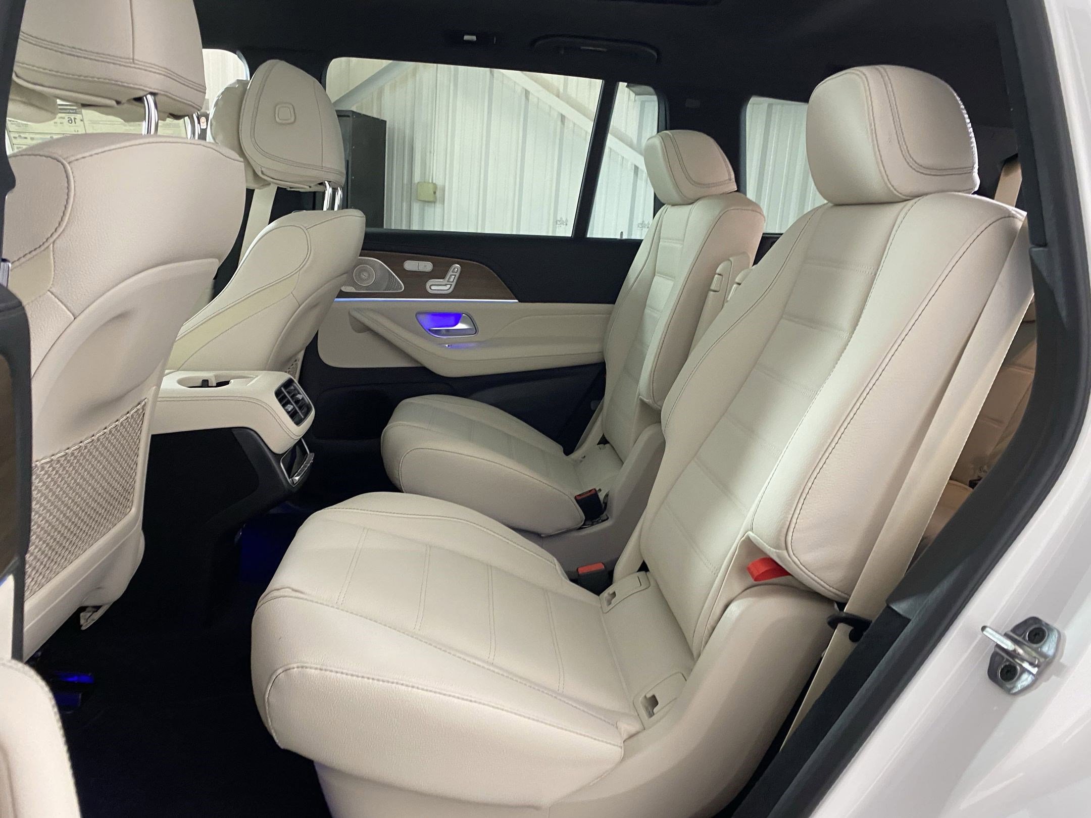 New 2025 Mercedes-Benz GLS 580 4MATIC image 13