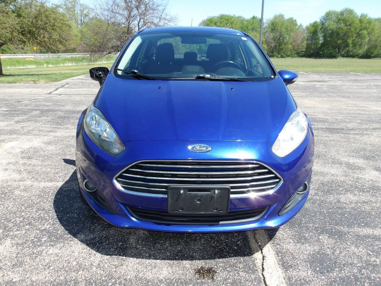 Used 2014 Ford Fiesta SE w/ Equipment Group 201A FWD image 3