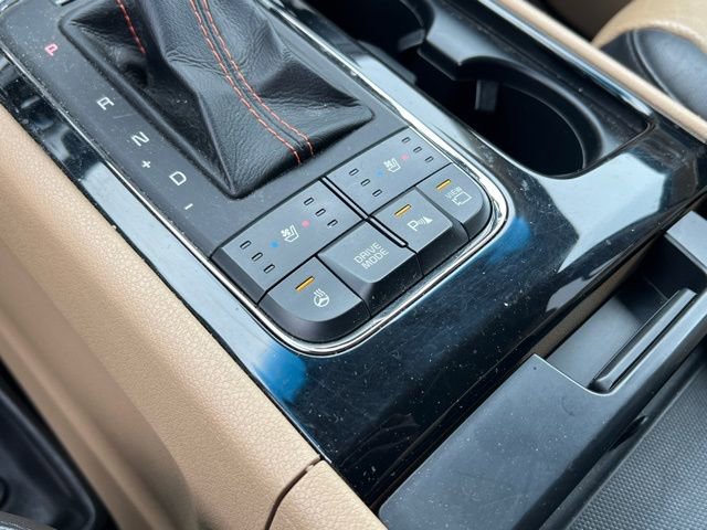 Used 2017 Kia Sedona SX image 26