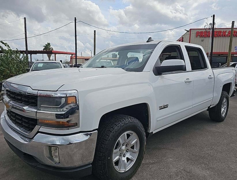 Used 2018 Chevrolet Silverado 1500 LT w/ Texas Edition image 12