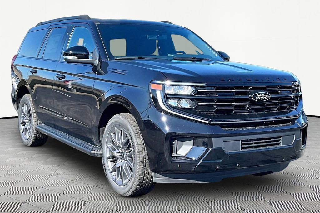 New 2026 Ford Expedition Platinum w/ Stealth Appearance Package